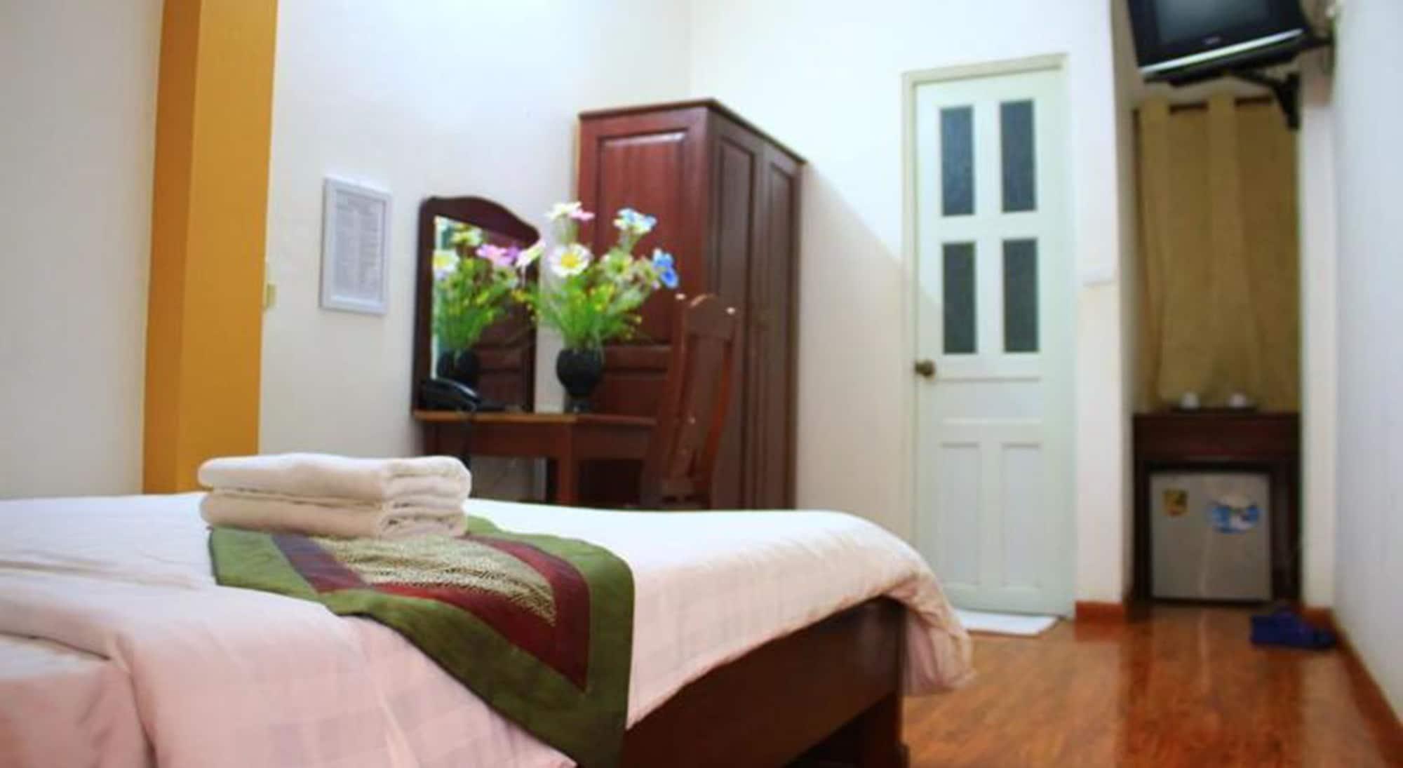 Hoan Kiem Lake Hotel Hanoi Exterior photo